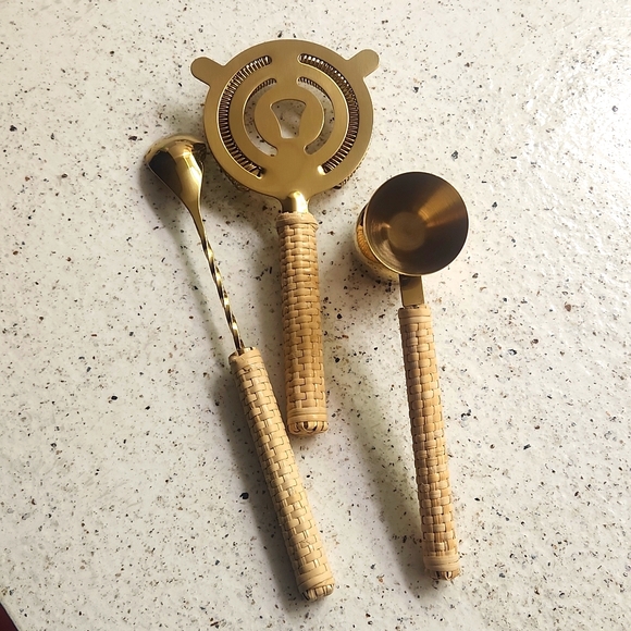 Lilly Pulitzer Cocktail tool set - Picture 3 of 4